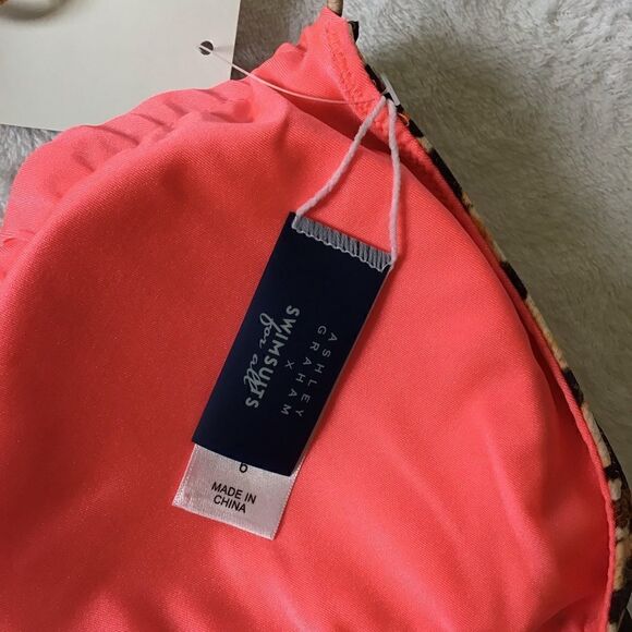 Ashley Graham Swimsuits4All Reversible Bikini Top - Picture 4 of 5